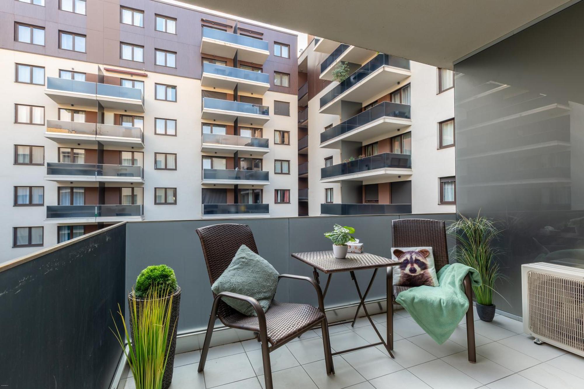 Bubbly Calm By Stn Apartment *
