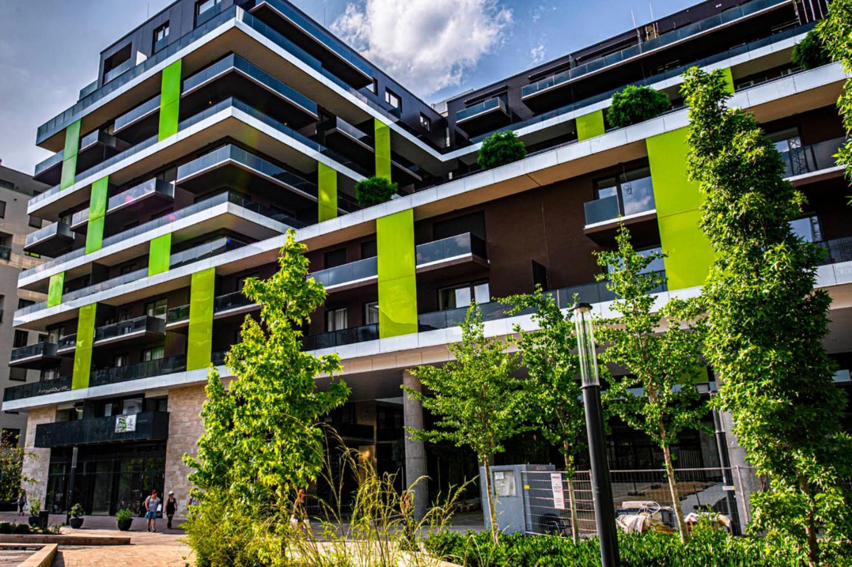 Bubbly Calm By Stn * Budapest