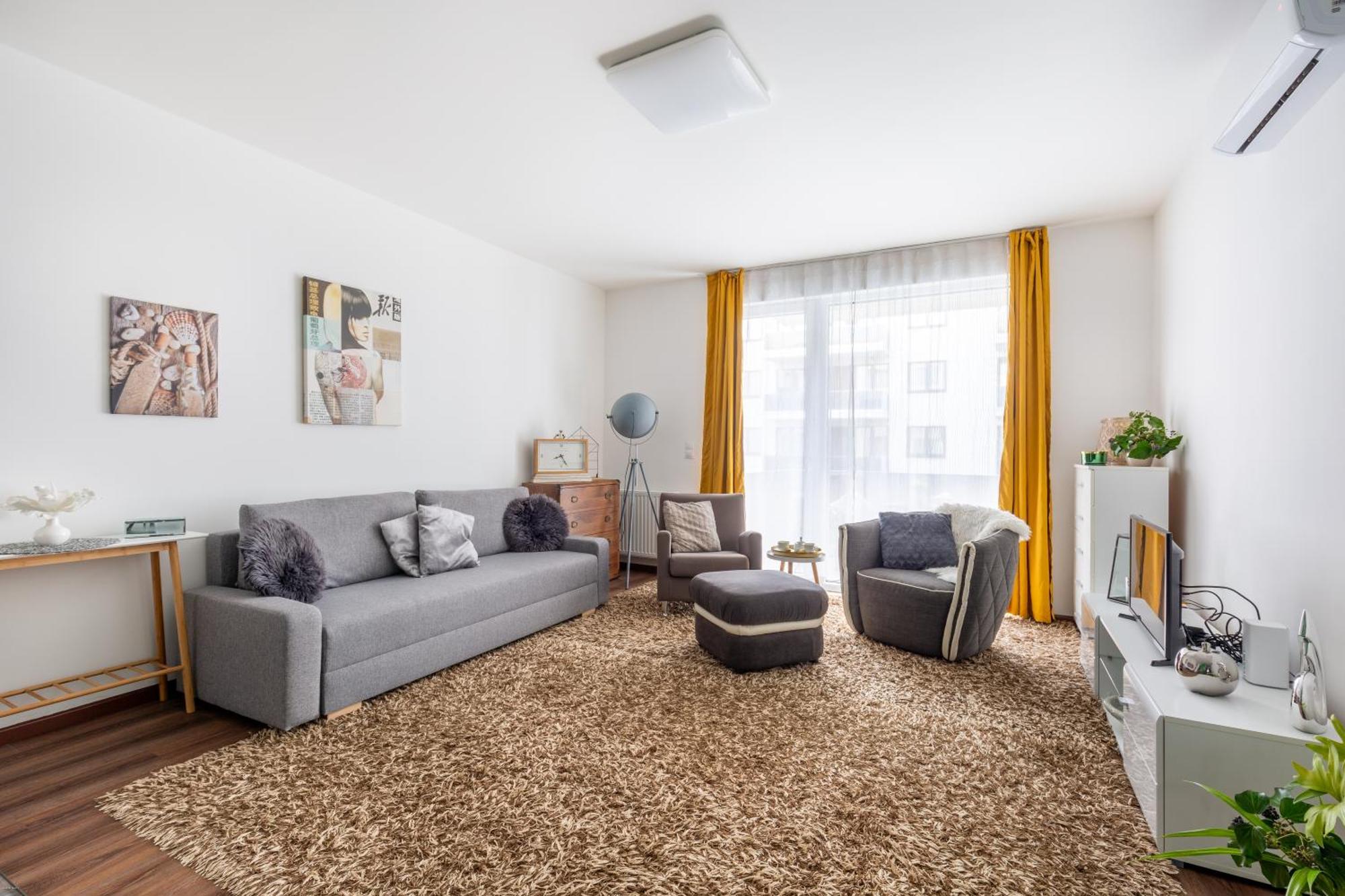 Apartment Bubbly Calm By Stn *
